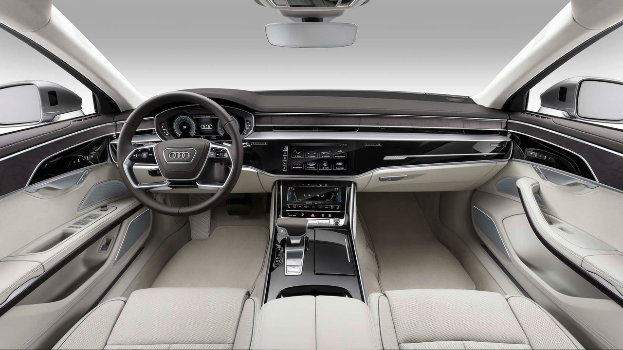 Новото Audi A8 дебютира с куп лазери и иновативни технологии
